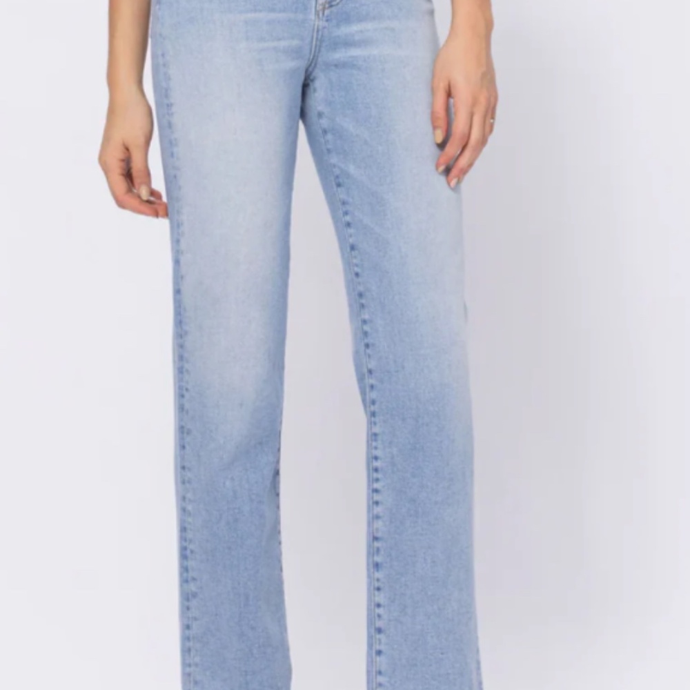 TRACEY SUPER LIGHT WASH CLEAN CROPPED STRAIGHT JEAN